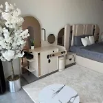 Luxury 46 Floor Penthouse 41 *
