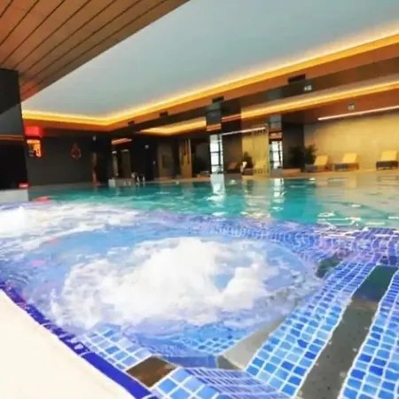 Luxury 46 Floor Penthouse 41 *